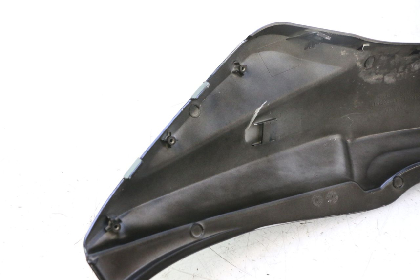 photo de VERKLEIDUNG HINTEN LINKS KYMCO SUPER 8 2T 50 (2007 - 2013) - Weitere Ansicht des Artikels