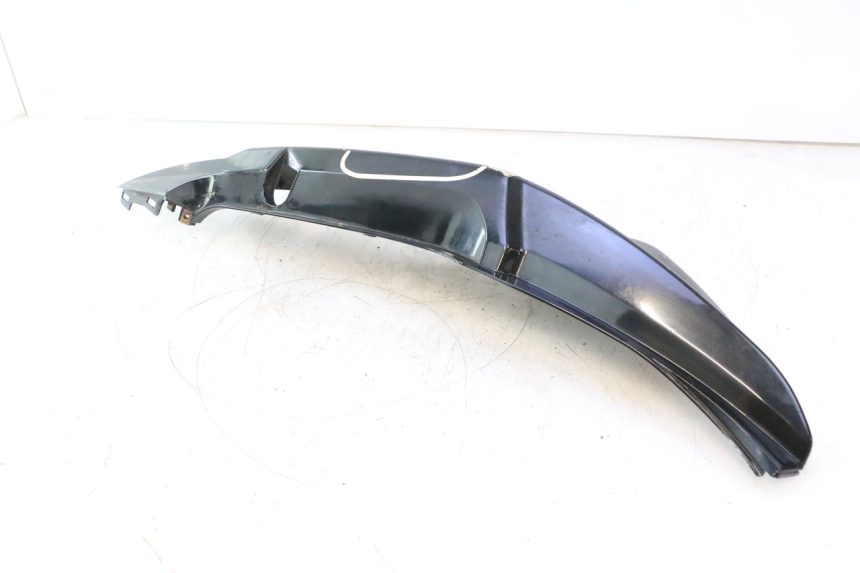 photo de VERKLEIDUNG HINTEN LINKS KYMCO SUPER 8 2T 50 (2007 - 2013) - Details der Befestigungspunkte
