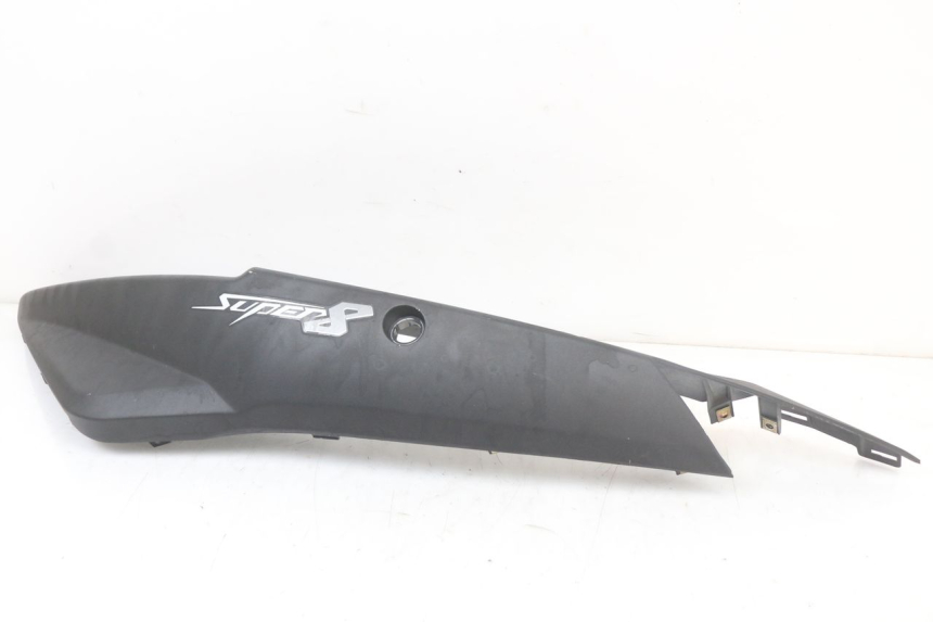 photo de VERKLEIDUNG HINTEN LINKS KYMCO SUPER 8 4T 50 (2018 - 2020) - Zoom auf Gebrauchszustand