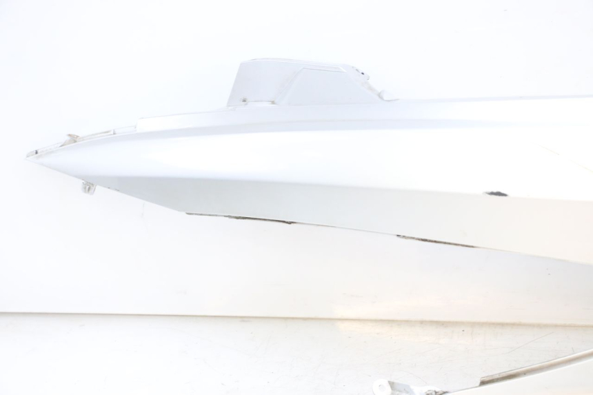 photo de VERKLEIDUNG HINTEN LINKS SUZUKI BURGMAN 125 (2007 - 2014) - Zoom auf Komponenten