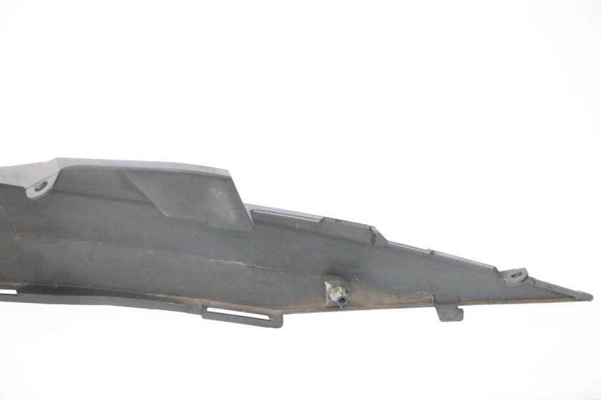 photo de VERKLEIDUNG HINTEN LINKS SUZUKI BURGMAN 125 (2018 - 2021) - Gesamtansicht des Produkts