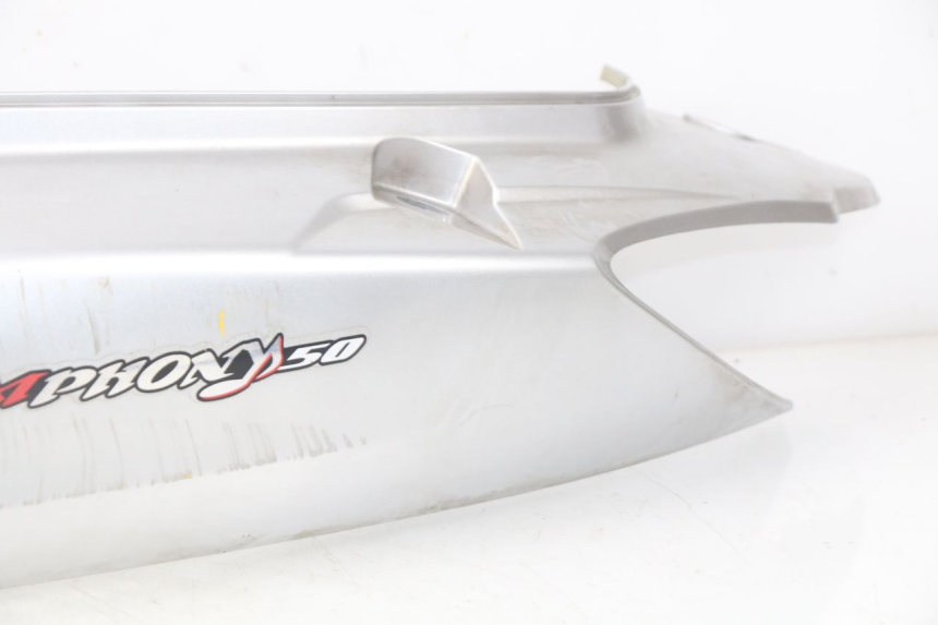 photo de VERKLEIDUNG HINTEN LINKS SYM SYMPHONY 50 (2009 - 2015) - Charakteristische Merkmale