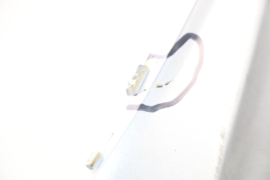 photo de VERKLEIDUNG HINTEN LINKS SYM SYMPHONY 50 (2009 - 2015) - Technische Nahaufnahme