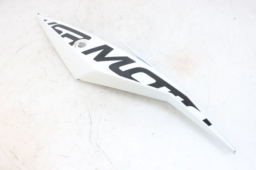 photo de VERKLEIDUNG HINTEN LINKS KSR TR SM 50 (2015 - 2018) - Details der Befestigungspunkte