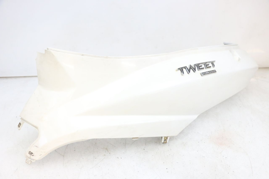 photo de VERKLEIDUNG HINTEN LINKS PEUGEOT TWEET PRO EFI 4T 50 (2021 - 2022) - Hochauflösende Nahaufnahme