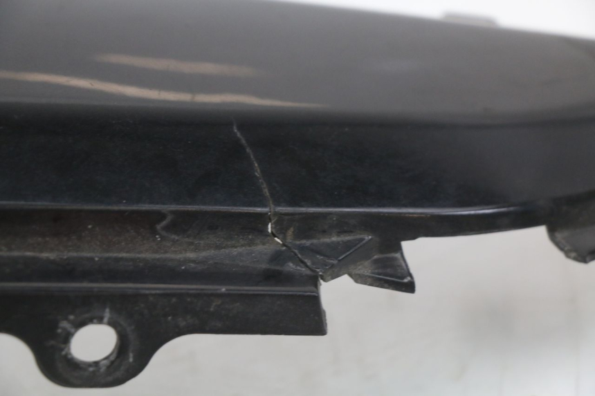 photo de VERKLEIDUNG HINTEN LINKS SUZUKI UH BURGMAN 125 (2002 - 2006) - Gesamtansicht des Produkts