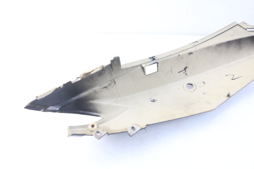 photo de VERKLEIDUNG HINTEN LINKS EUROCKA VIRTUALITY GT 4T 50 (2011 - 2017) - Zoom auf Gebrauchszustand