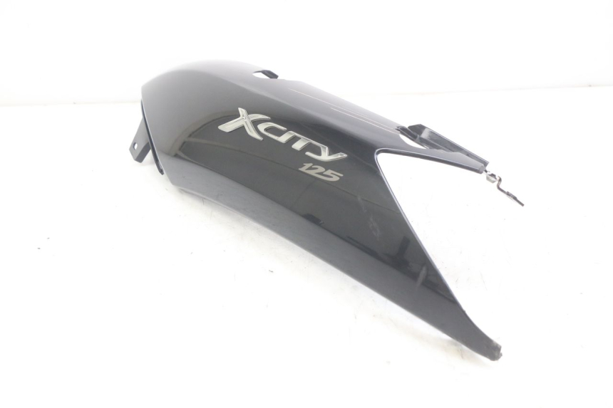 photo de VERKLEIDUNG HINTEN LINKS YAMAHA X-CITY XCITY 125 (2007 - 2013) - Zoom auf Gebrauchszustand