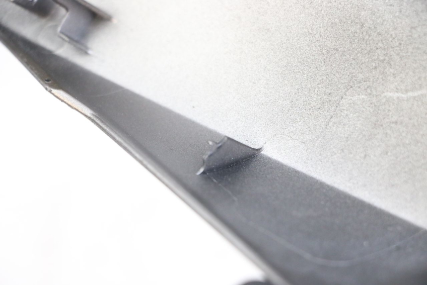 photo de LINKS HINTEN YAMAHA XMAX X-MAX ABS 125 (2017 - 2020) - Zoom auf Gebrauchszustand