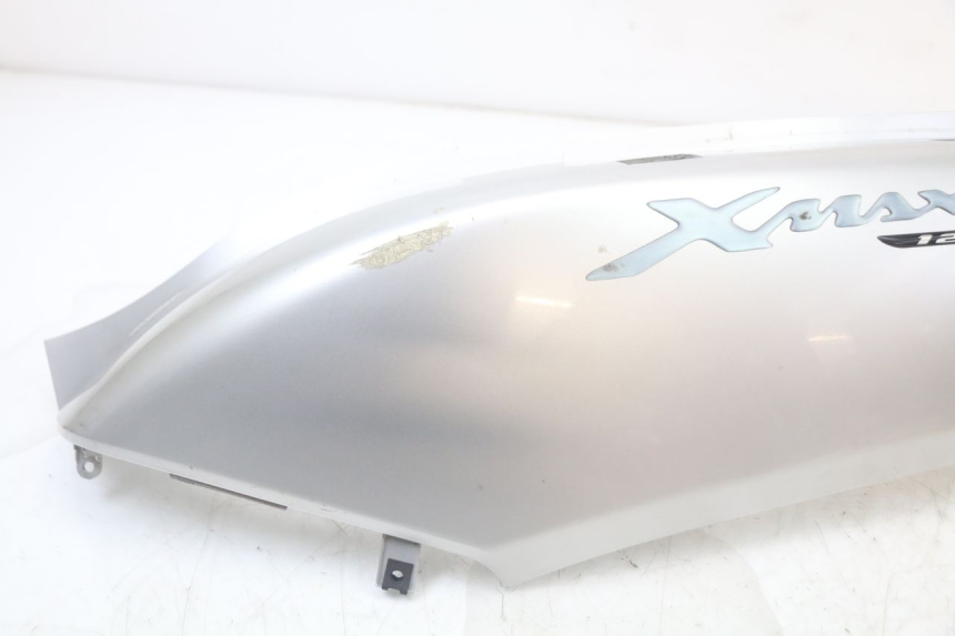 photo de LINKES HINTERES SEITENTEIL YAMAHA XMAX X-MAX 125 (2006 - 2009) - Detailansicht des Bauteils