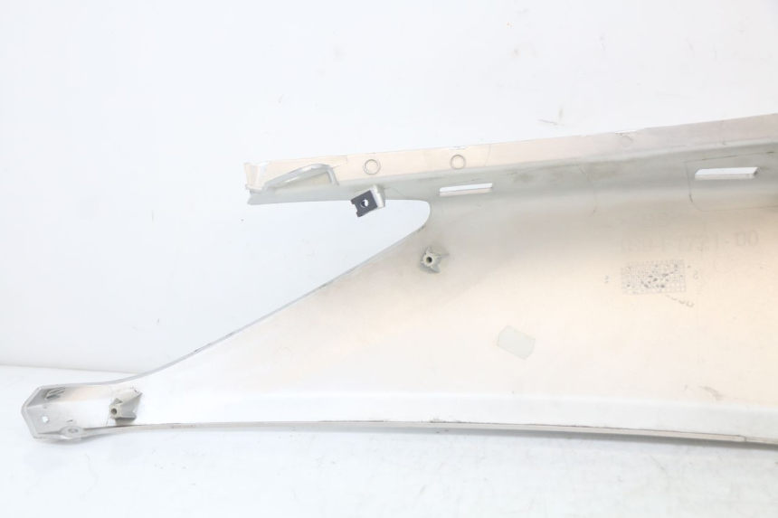 photo de LINKES HINTERES SEITENTEIL YAMAHA XMAX X-MAX 125 (2006 - 2009) - Geprüftes Gebrauchtteil