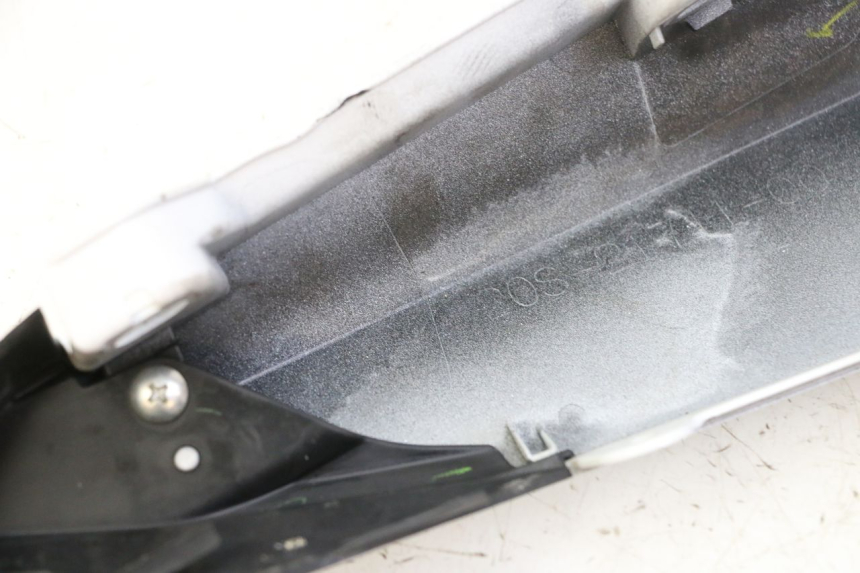 photo de VERKLEIDUNG HINTEN LINKS YAMAHA XJ6 ABS 600 (2008 - 2016) - Alternative Perspektive