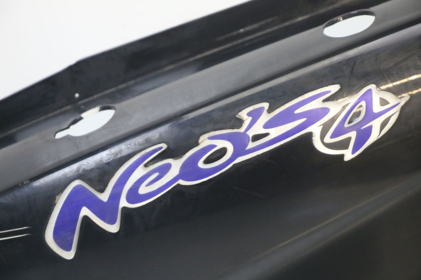 photo de VERKLEIDUNG HINTEN LINKS YAMAHA NEOS NEO'S 4T 50 (2008 - 2016) - Detailansicht des Bauteils