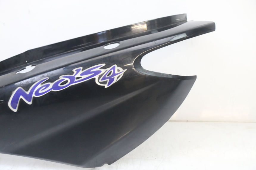 photo de VERKLEIDUNG HINTEN LINKS YAMAHA NEOS NEO'S 4T 50 (2008 - 2016) - Technische Nahaufnahme