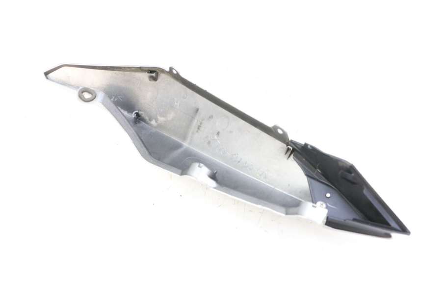 photo de VERKLEIDUNG HINTEN LINKS YAMAHA XJ6 600 (2008 - 2016) - Technische Nahaufnahme