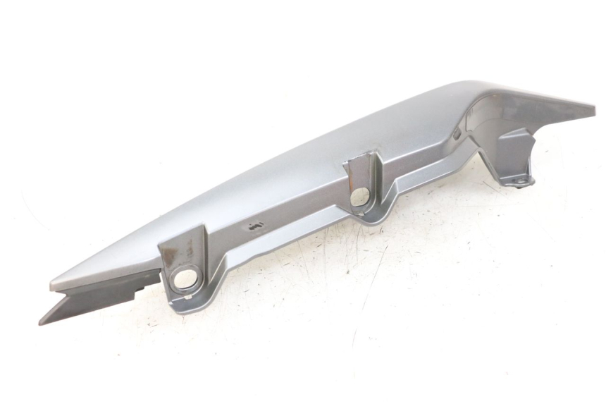 photo de VERKLEIDUNG HINTEN LINKS YAMAHA XJ6 ABS 600 (2008 - 2016) - Details der Befestigungspunkte