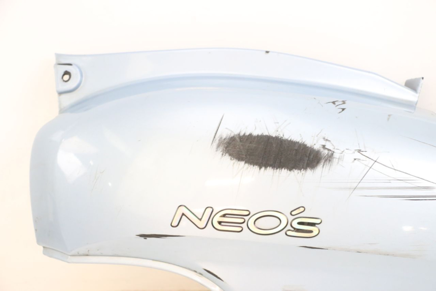 photo de VERKLEIDUNG HINTEN LINKS YAMAHA YN NEO'S 50 (1997 - 2004) - Zoom auf Gebrauchszustand