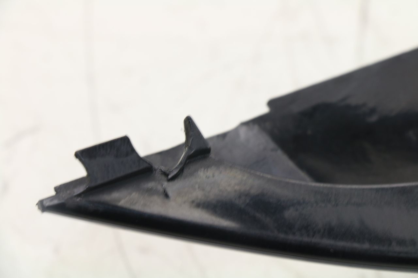 photo de VERKLEIDUNG HINTEN LINKS YAMAHA YP MAJESTY ABS 400 (2007 - 2009) - Detailansicht des Bauteils