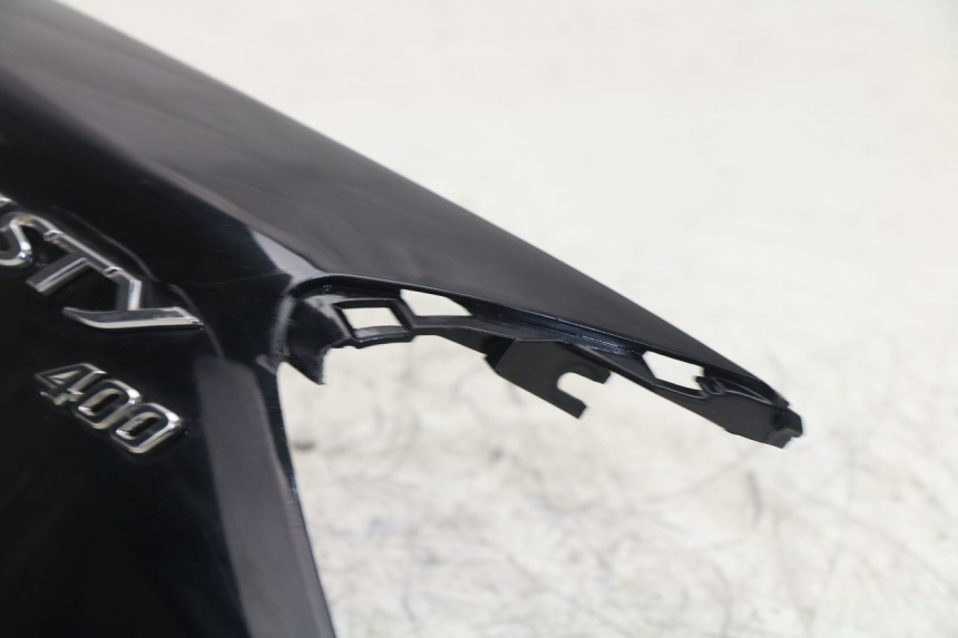 photo de VERKLEIDUNG HINTEN LINKS YAMAHA YP MAJESTY ABS 400 (2007 - 2009) - Zoom auf Gebrauchszustand