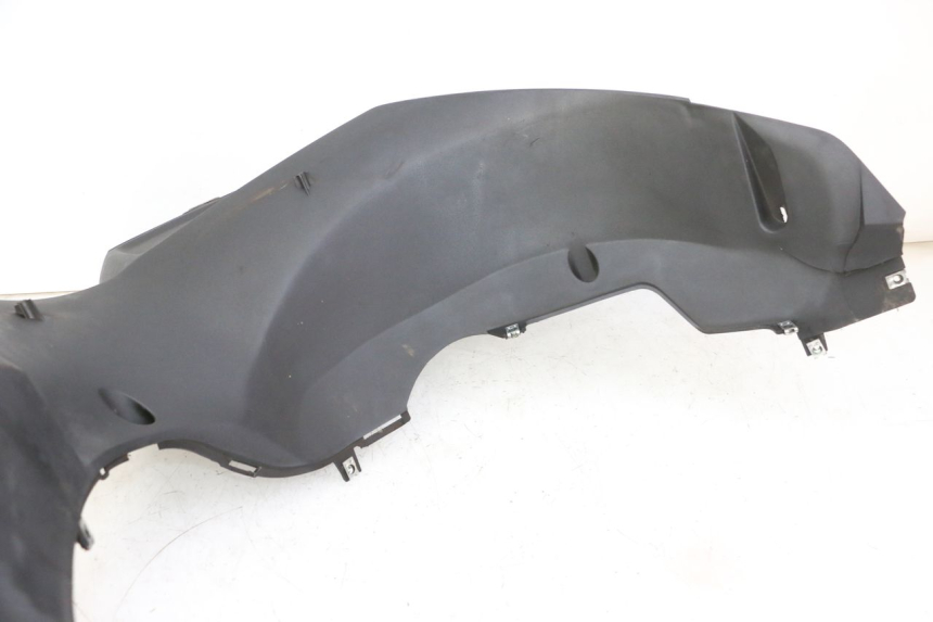 photo de FRONTVERKLEIDUNG RECHTS QUADRO 4 4D 350 (2015 - 2018) - Detaillierte Sichtprüfung