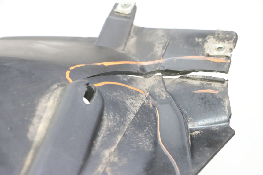 photo de FRONTVERKLEIDUNG RECHTS QUADRO 4 4D 350 (2015 - 2018) - Zoom auf Gebrauchszustand