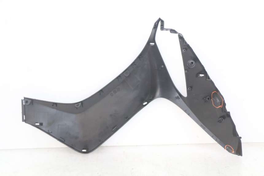 photo de RECHTER VORDERER SEITENWAND KYMCO AGILITY 16+ 4T 50 (2018 - 2023) - Zoom auf Gebrauchszustand