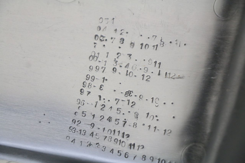 photo de FRONTVERKLEIDUNG RECHTS YAMAHA BLASTER 200 (2003 - 2007) - Detailansicht des Bauteils