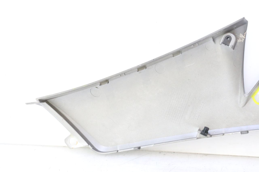photo de FRONTVERKLEIDUNG RECHTS PEUGEOT CITYSTAR 2T 50 (2018 - 2021) - Detaillierte Sichtprüfung