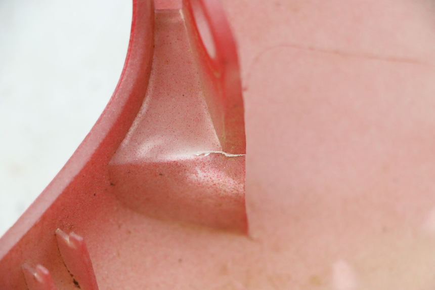 photo de RECHTER VORDERER SEITENWAND GILERA DNA 50 (2000 - 2007) - Detailansicht des Bauteils