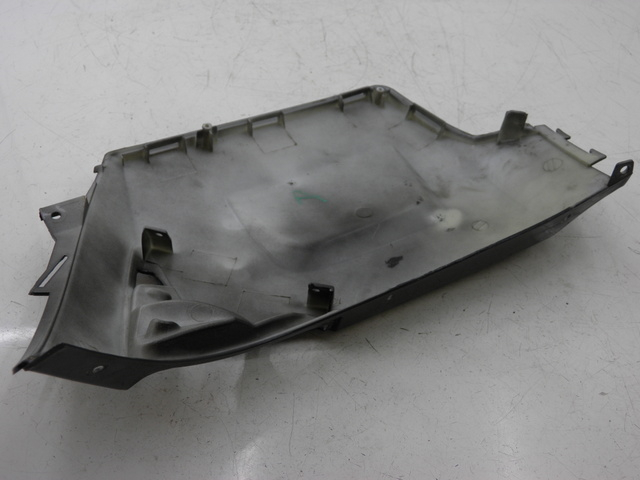 photo de FRONTVERKLEIDUNG RECHTS EUROCKA MATADOR 4T 50 (2010 - 2016) - Gesamtansicht des Produkts