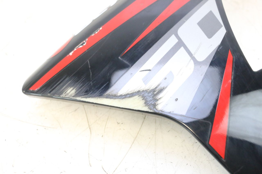 photo de FRONTVERKLEIDUNG RECHTS KEEWAY F-ACT FACT EVO 50 (2020 - 2026) - Details der Befestigungspunkte