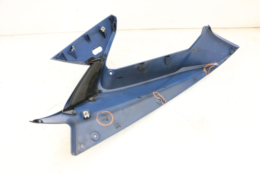photo de FRONTVERKLEIDUNG RECHTS YAMAHA FJR ABS 1300 (2006 - 2012) - Oberflächenzustand und Material