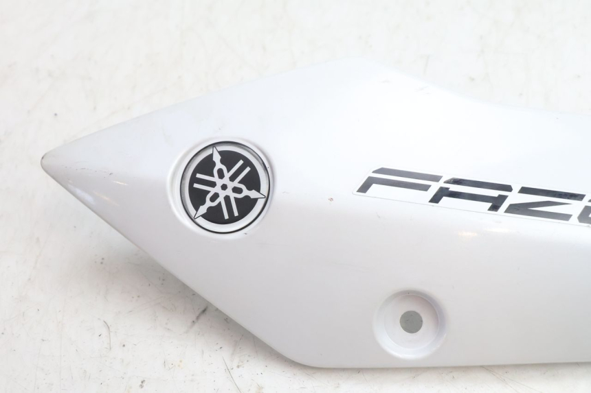photo de FRONTVERKLEIDUNG RECHTS YAMAHA FZ8 800 (2010 - 2016) - Detailansicht des Bauteils