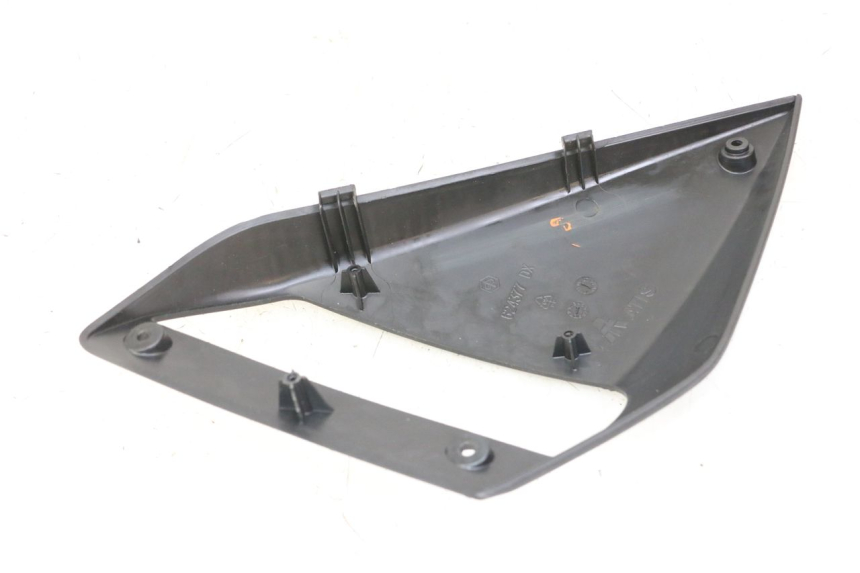 photo de FRONTVERKLEIDUNG RECHTS GILERA NEXUS 300 (2008 - 2013) - Detailansicht des Bauteils