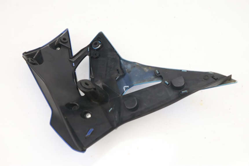 photo de FRONTVERKLEIDUNG RECHTS SUZUKI GSR 750 (2011 - 2017) - Zoom auf Gebrauchszustand