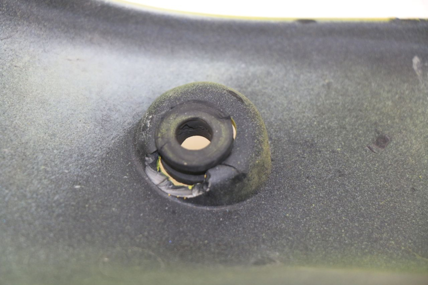 photo de FRONTVERKLEIDUNG RECHTS SUZUKI GSXF GSX F 600 (1988 - 1997) - Technische Nahaufnahme