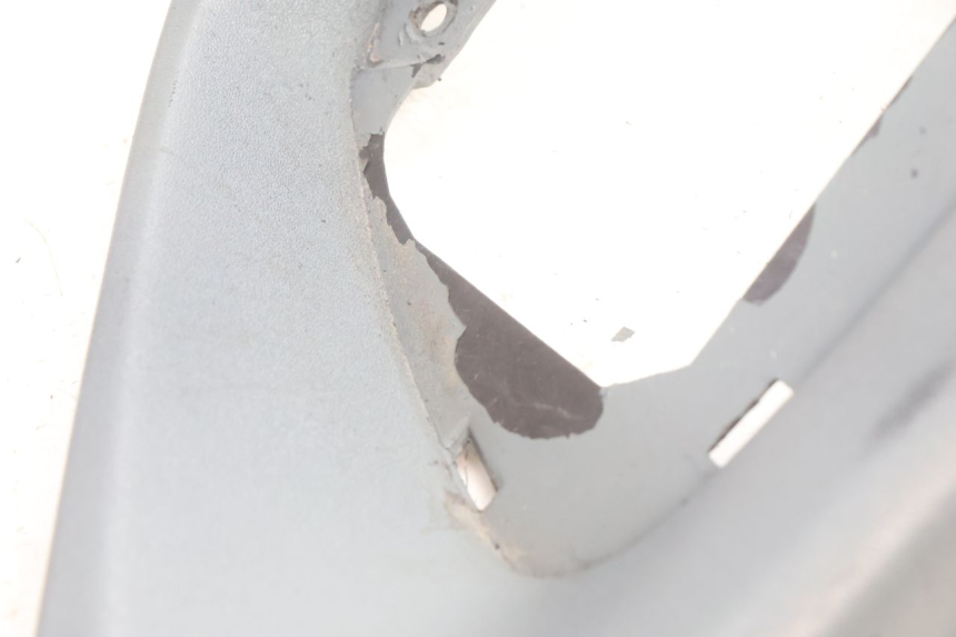 photo de SEITENVERKLEIDUNG VORNE RECHTS UNTEN GILERA RUNNER SP 50 (2002 - 2004) - Details der Befestigungspunkte