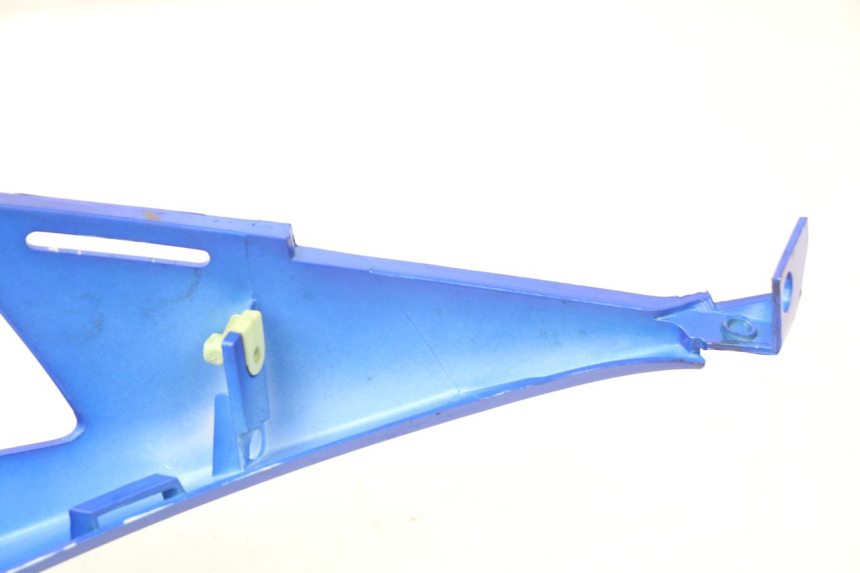 photo de FRONTVERKLEIDUNG RECHTS PEUGEOT JET FORCE CARBU 50 (2003 - 2016) - Zoom auf Gebrauchszustand