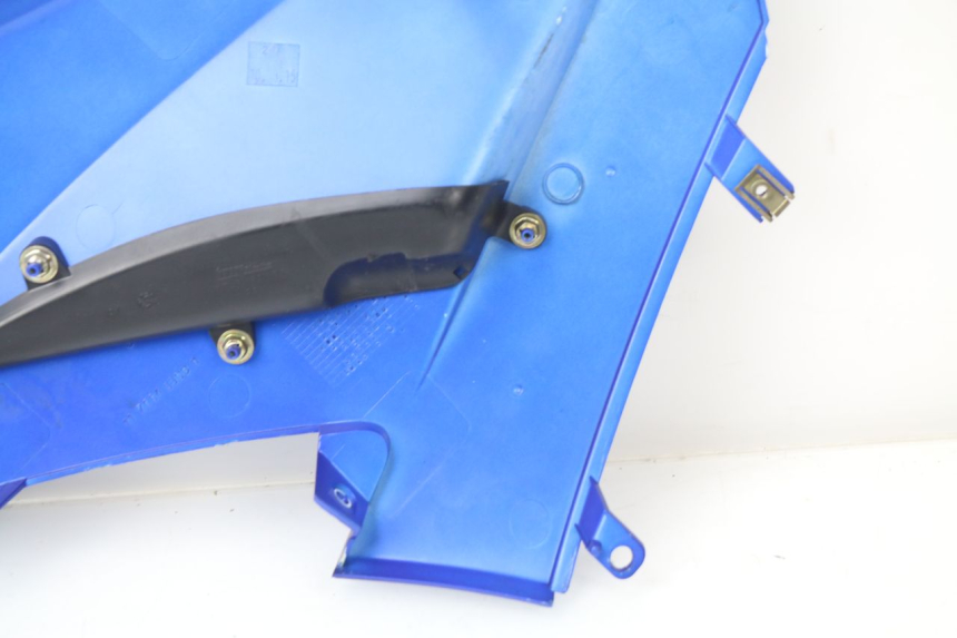 photo de FRONTVERKLEIDUNG RECHTS PEUGEOT JET FORCE CARBU 50 (2003 - 2016) - Gesamtansicht des Produkts