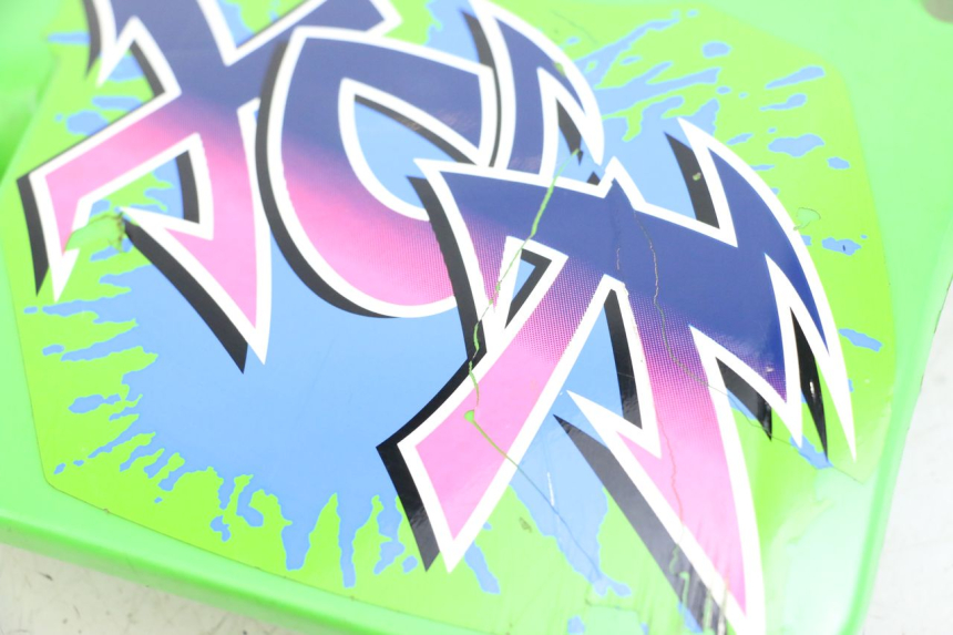 photo de FRONTVERKLEIDUNG RECHTS KAWASAKI KDX 125 (1990 - 1991) - Technische Nahaufnahme