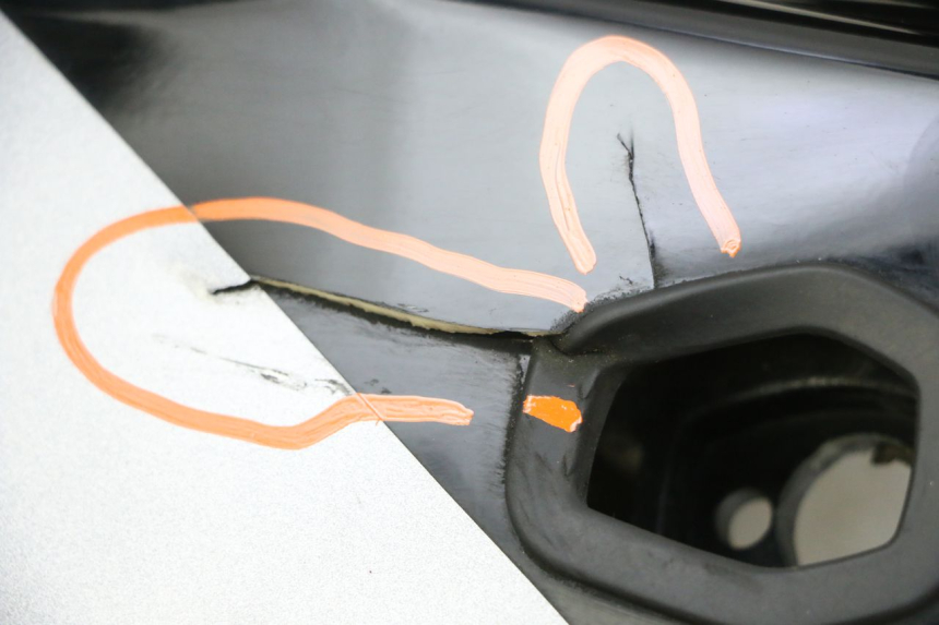 photo de FRONTVERKLEIDUNG RECHTS HONDA NSR R 125 (1994 - 2003) - Fokus auf die Struktur