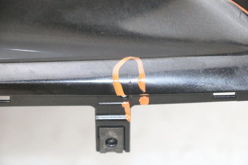 photo de FRONTVERKLEIDUNG RECHTS HONDA NTV DEAUVILLE ABS 700 (2007 - 2016) - Fokus auf die Struktur