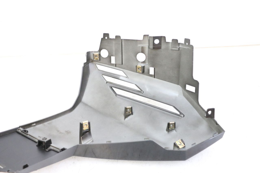 photo de FRONTVERKLEIDUNG RECHTS PEUGEOT TWEET 4T 50 (2023 - 2025) - Alternative Perspektive