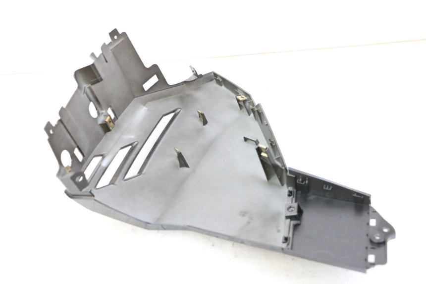 photo de FRONTVERKLEIDUNG RECHTS PEUGEOT TWEET 4T 50 (2023 - 2025) - Technische Nahaufnahme