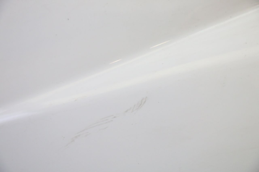 photo de FRONTVERKLEIDUNG RECHTS PEUGEOT SATELIS 125 (2010 - 2012) - Zoom auf Gebrauchszustand