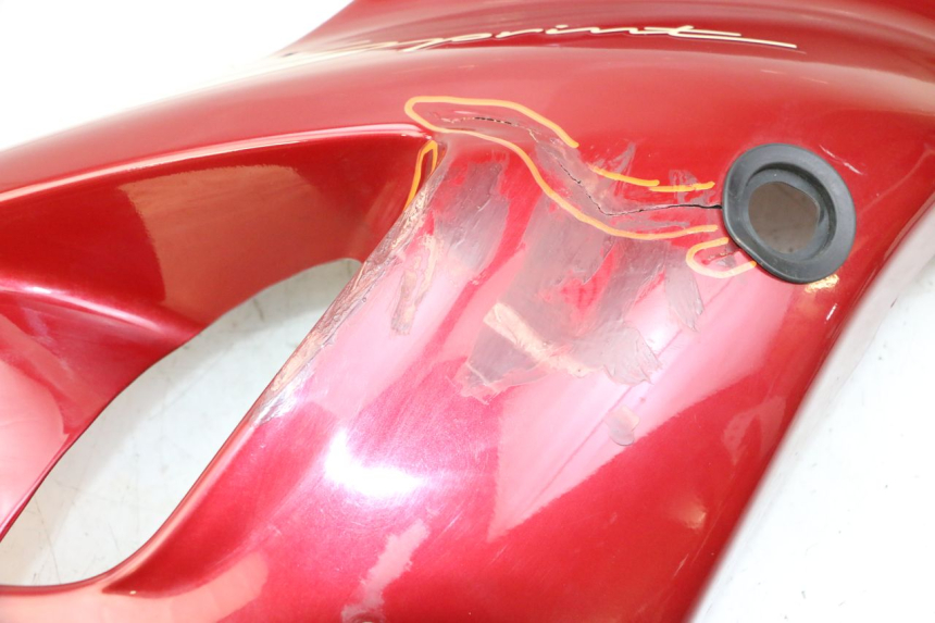 photo de FRONTVERKLEIDUNG RECHTS TRIUMPH SPRINT 900 (1995 - 1998) - Zoom auf Komponenten