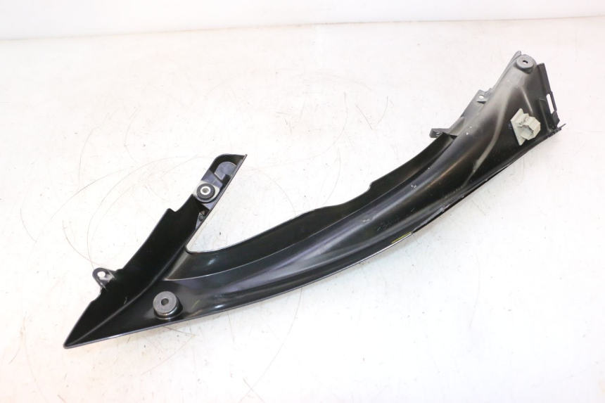 photo de SEITENVERKLEIDUNG VORNE RECHTS OBEN YAMAHA YZF R6 600 (2008 - 2009) - Charakteristische Merkmale