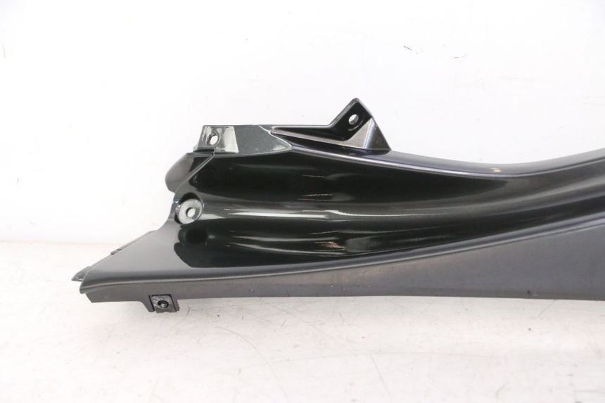 photo de SEITENVERKLEIDUNG VORNE RECHTS OBEN YAMAHA YZF R6 600 (2008 - 2009) - Alternative Perspektive