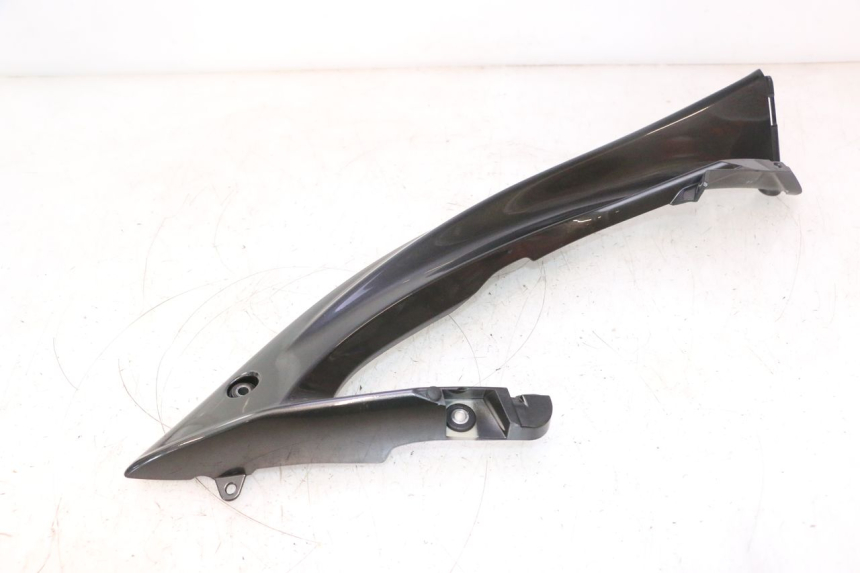 photo de SEITENVERKLEIDUNG VORNE RECHTS OBEN YAMAHA YZF R6 600 (2008 - 2009) - Details der Befestigungspunkte