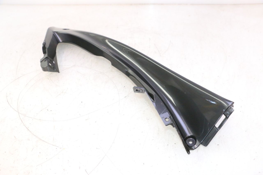 photo de SEITENVERKLEIDUNG VORNE RECHTS OBEN YAMAHA YZF R6 600 (2008 - 2009) - Oberflächenzustand und Material